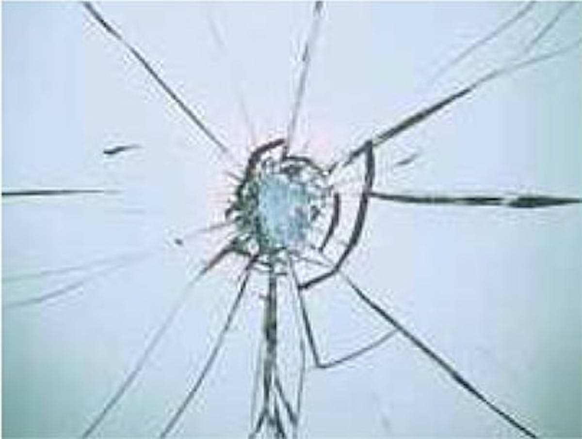 合わせガラスの割れ方